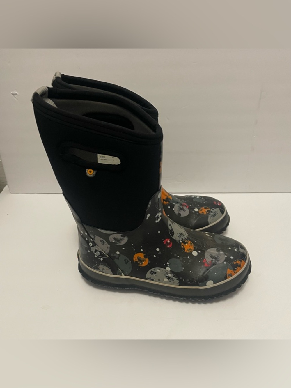 Bogs Youth 5 Waterproof Winter Snow Boots Classic High Insulated Moon Design